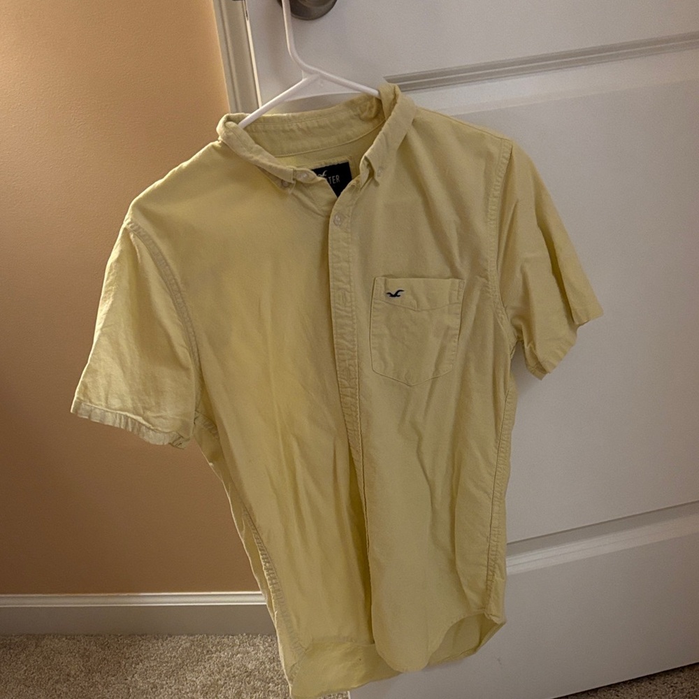 Hollister Light Yellow Casual Button Down Shirt